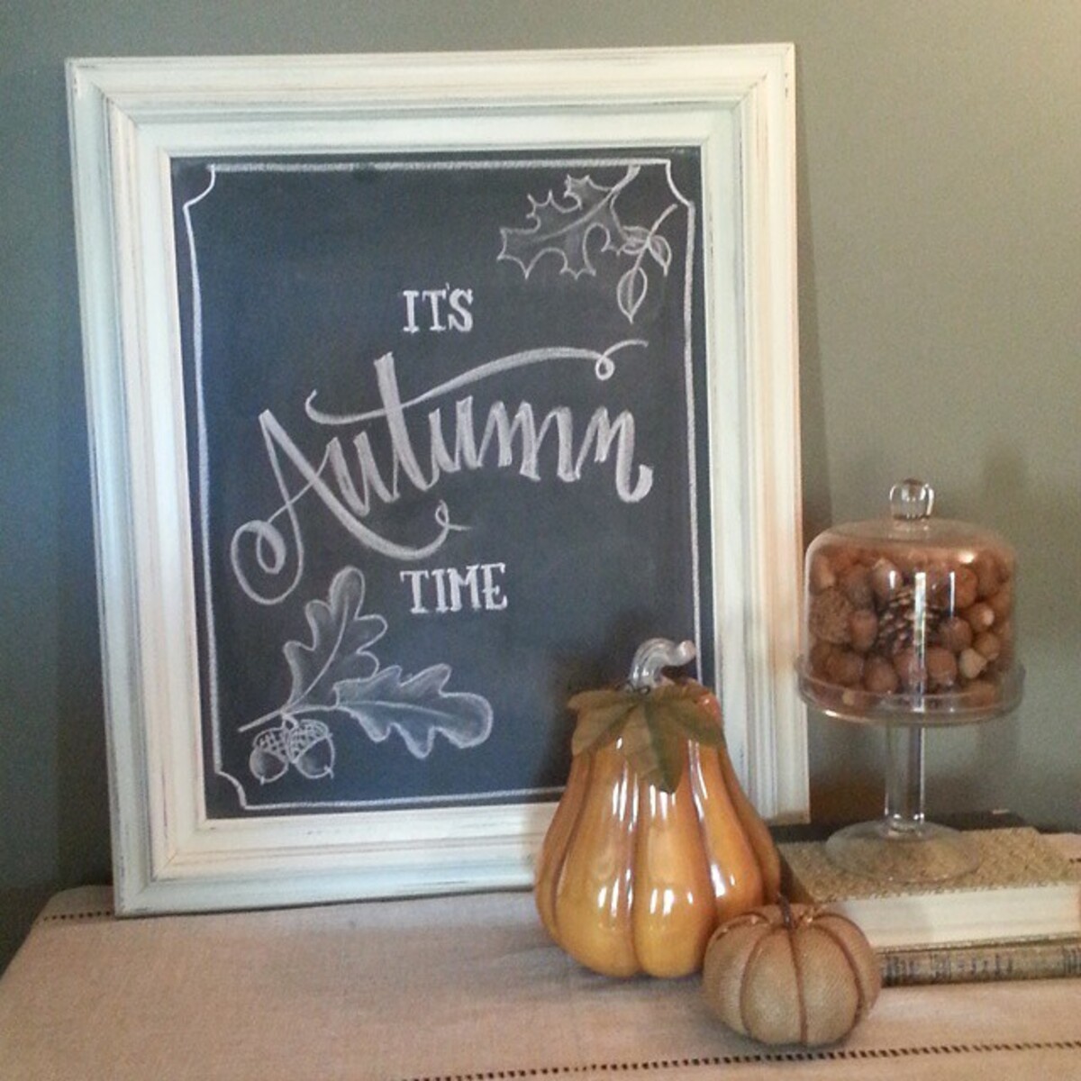 creative fall chalkboard ideas to decorate home 3