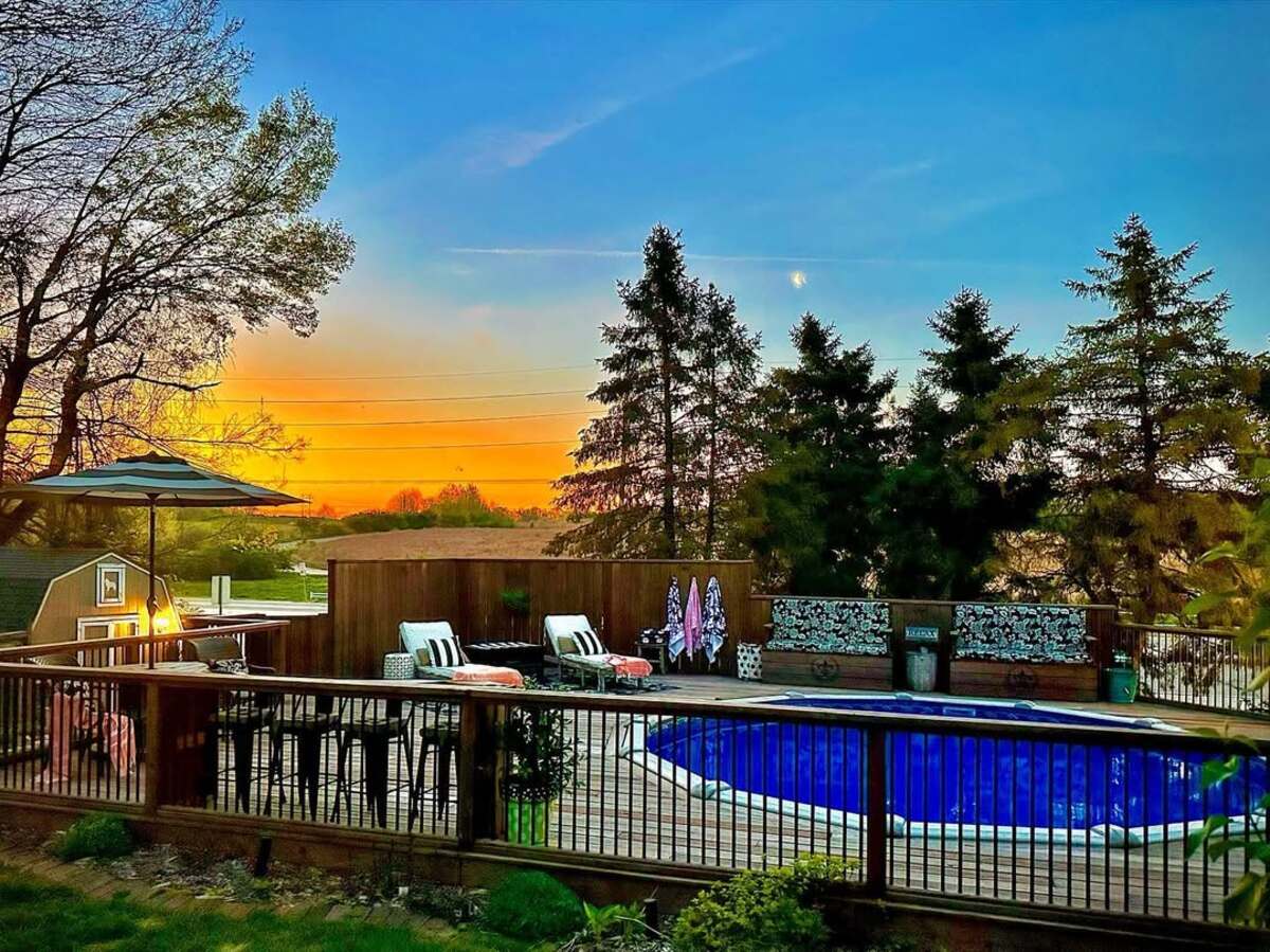 creative pool deck and bar ideas for above ground pool 20