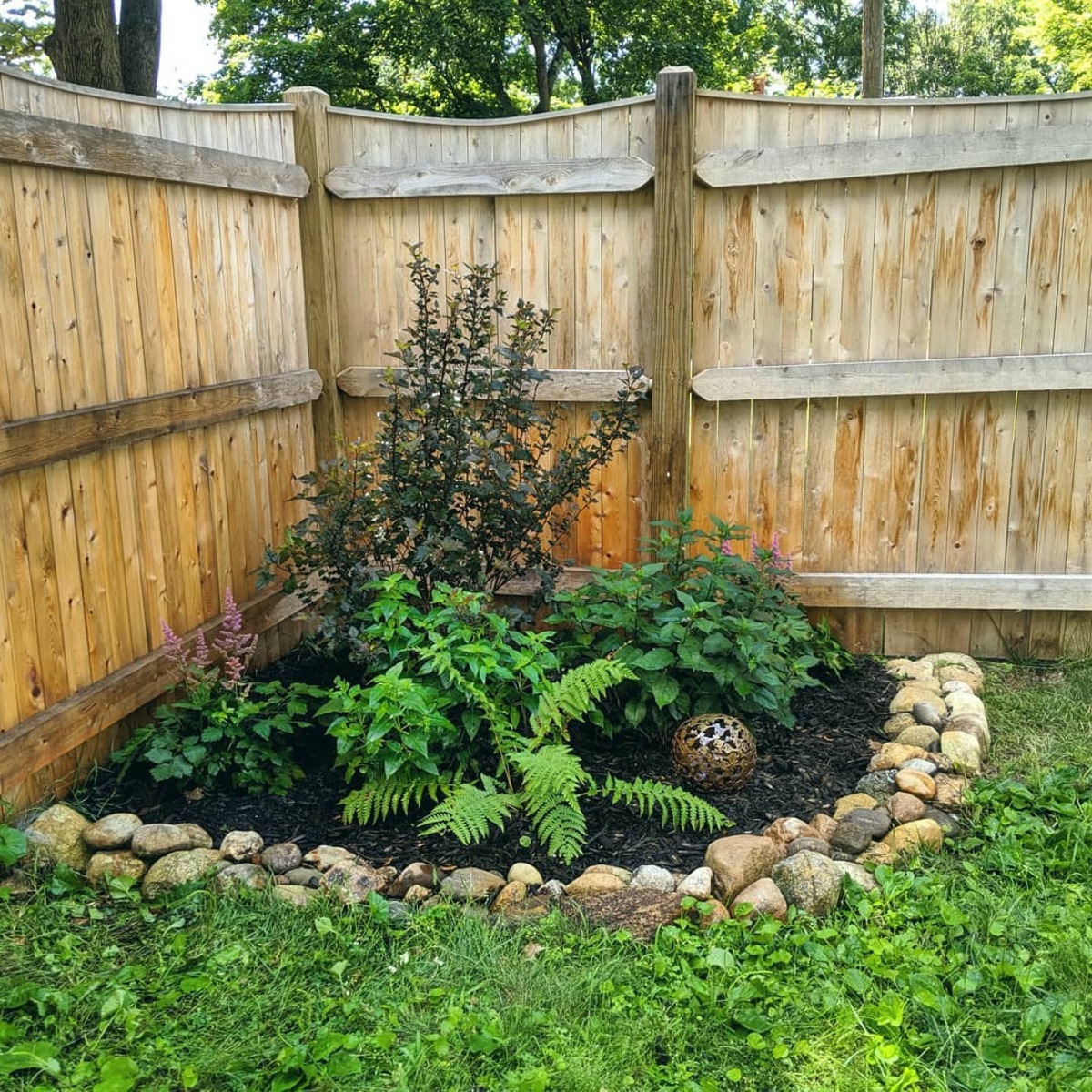 creative rock landscaping ideas for corners in yard 12
