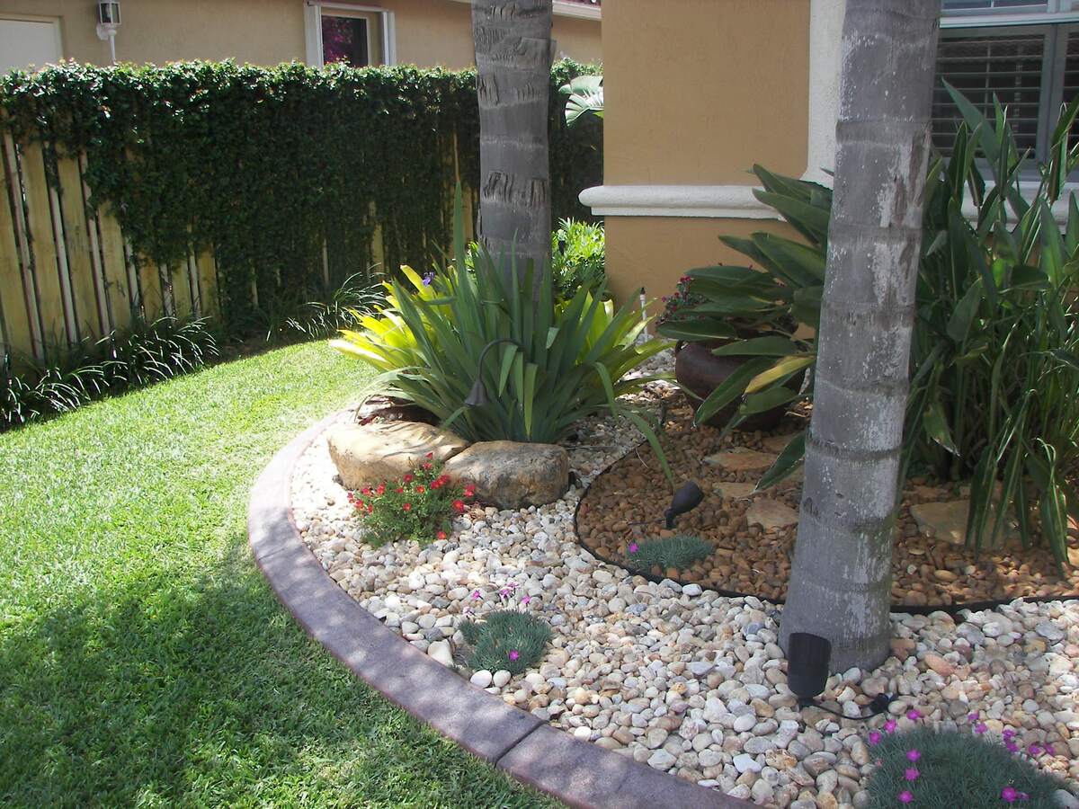 creative rock landscaping ideas for corners in yard 21