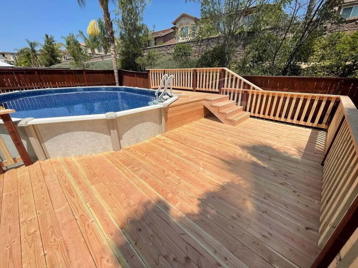 creative ways to add privacy to above ground pool deck 10