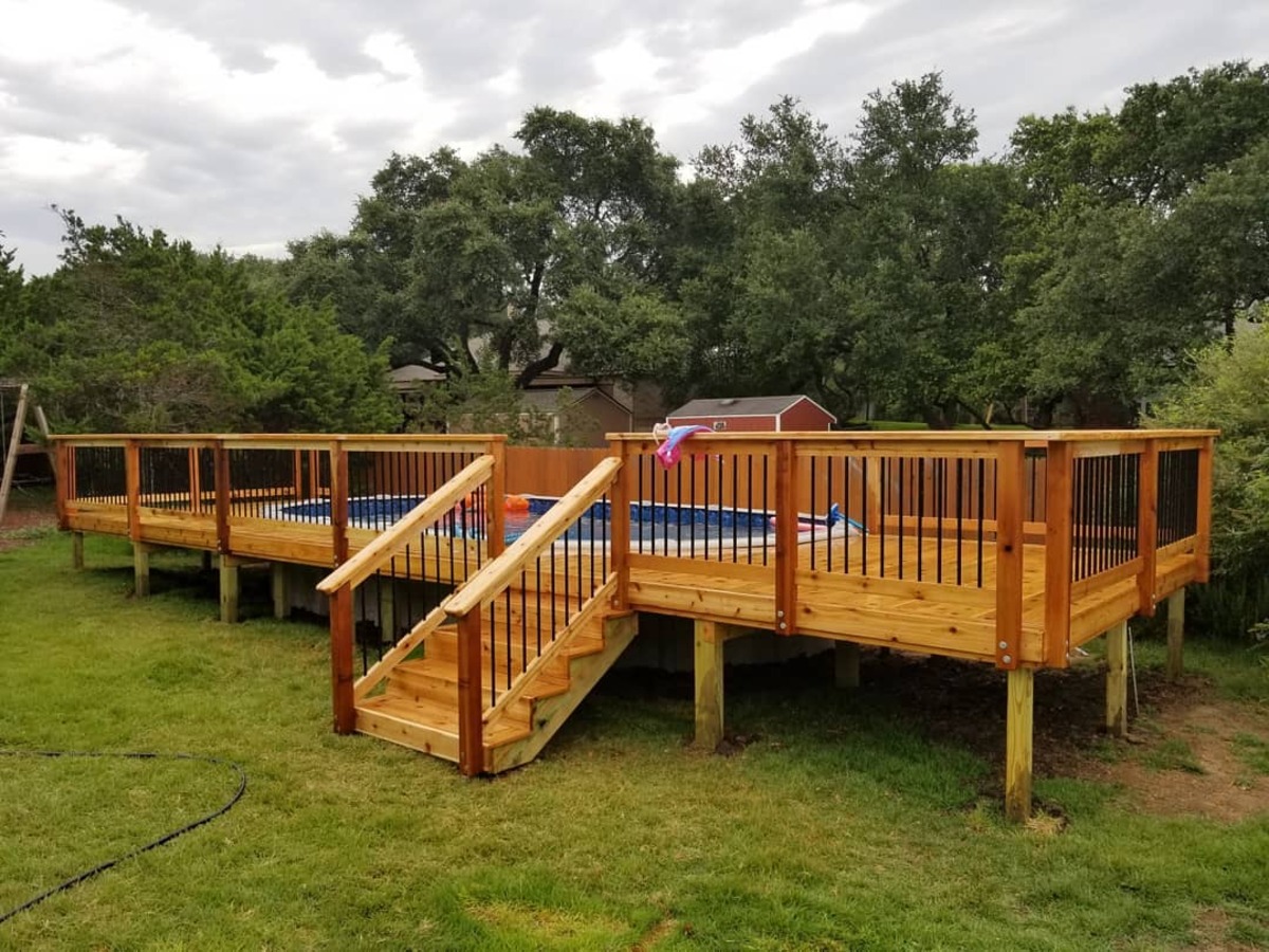 creative ways to add privacy to above ground pool deck 16