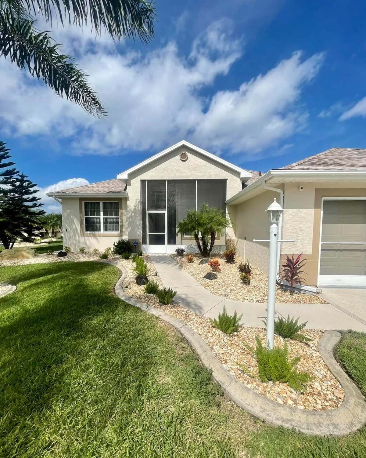 simple front yard landscaping ideas 1