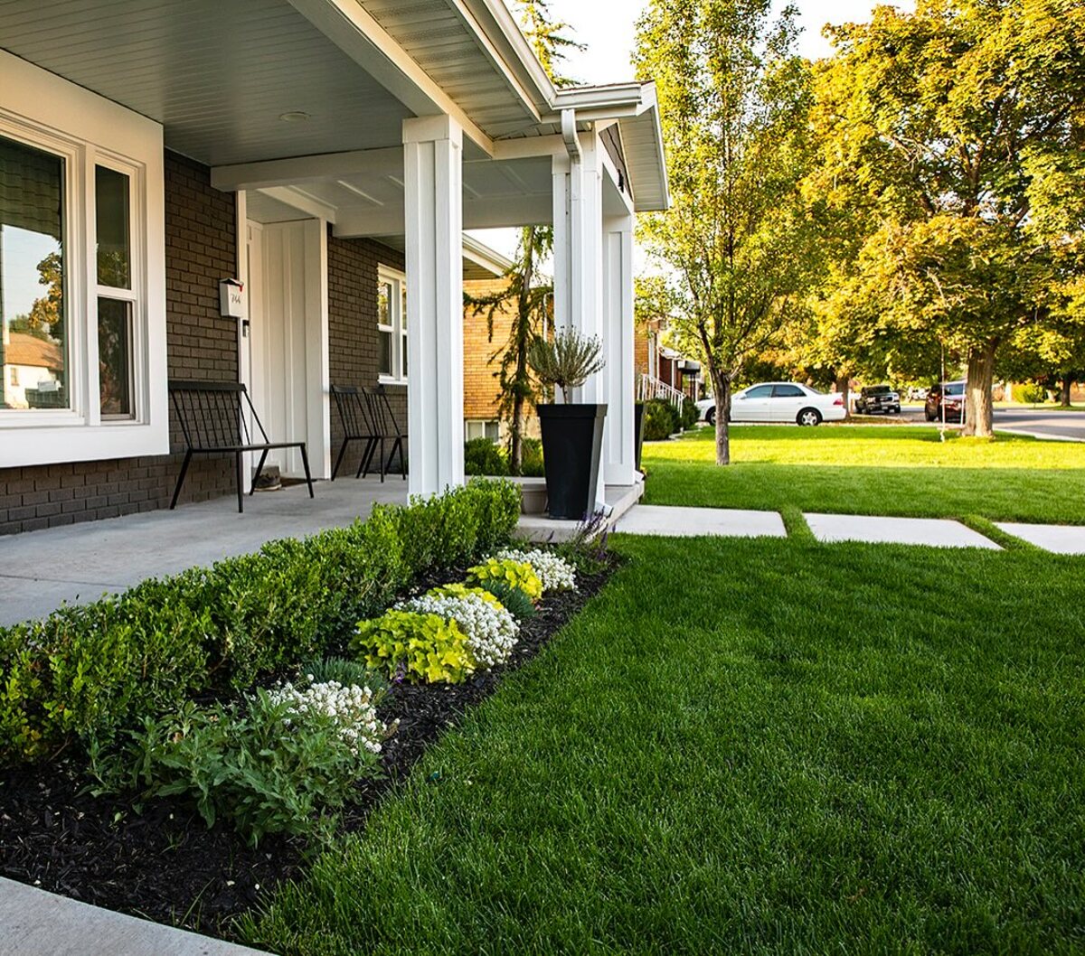 simple front yard landscaping ideas 15