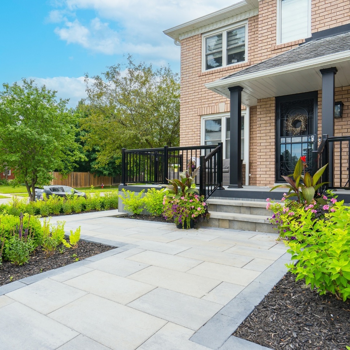simple front yard landscaping ideas 9