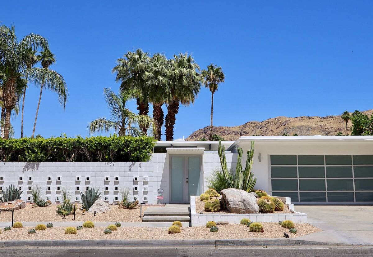 stunning desert landscaping ideas for front yard 1