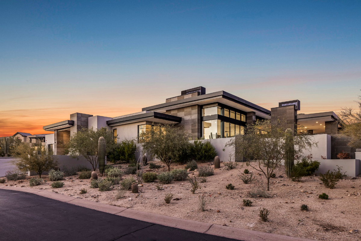 stunning desert landscaping ideas for front yard 20