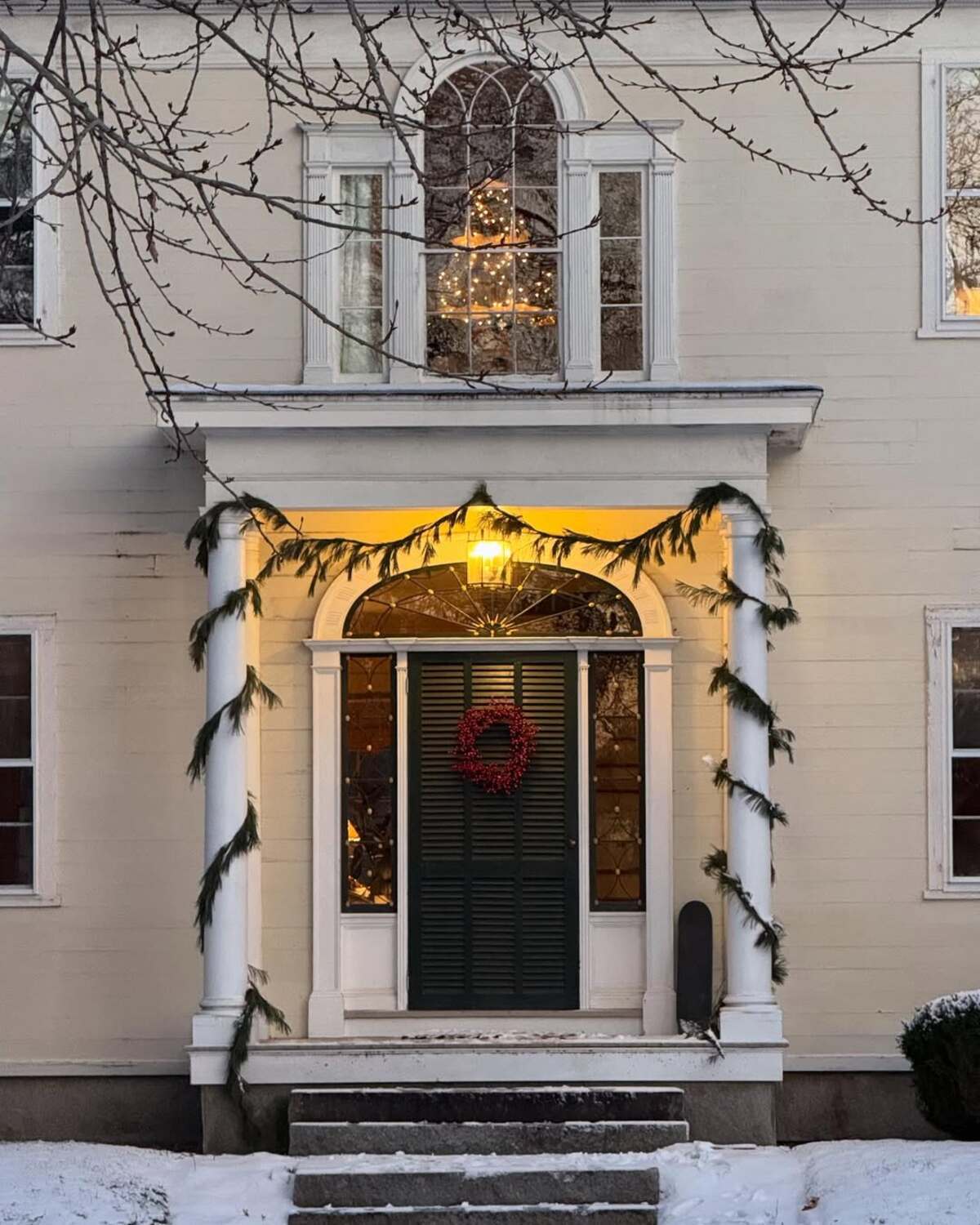 christmas door decorations for a festive welcome 4
