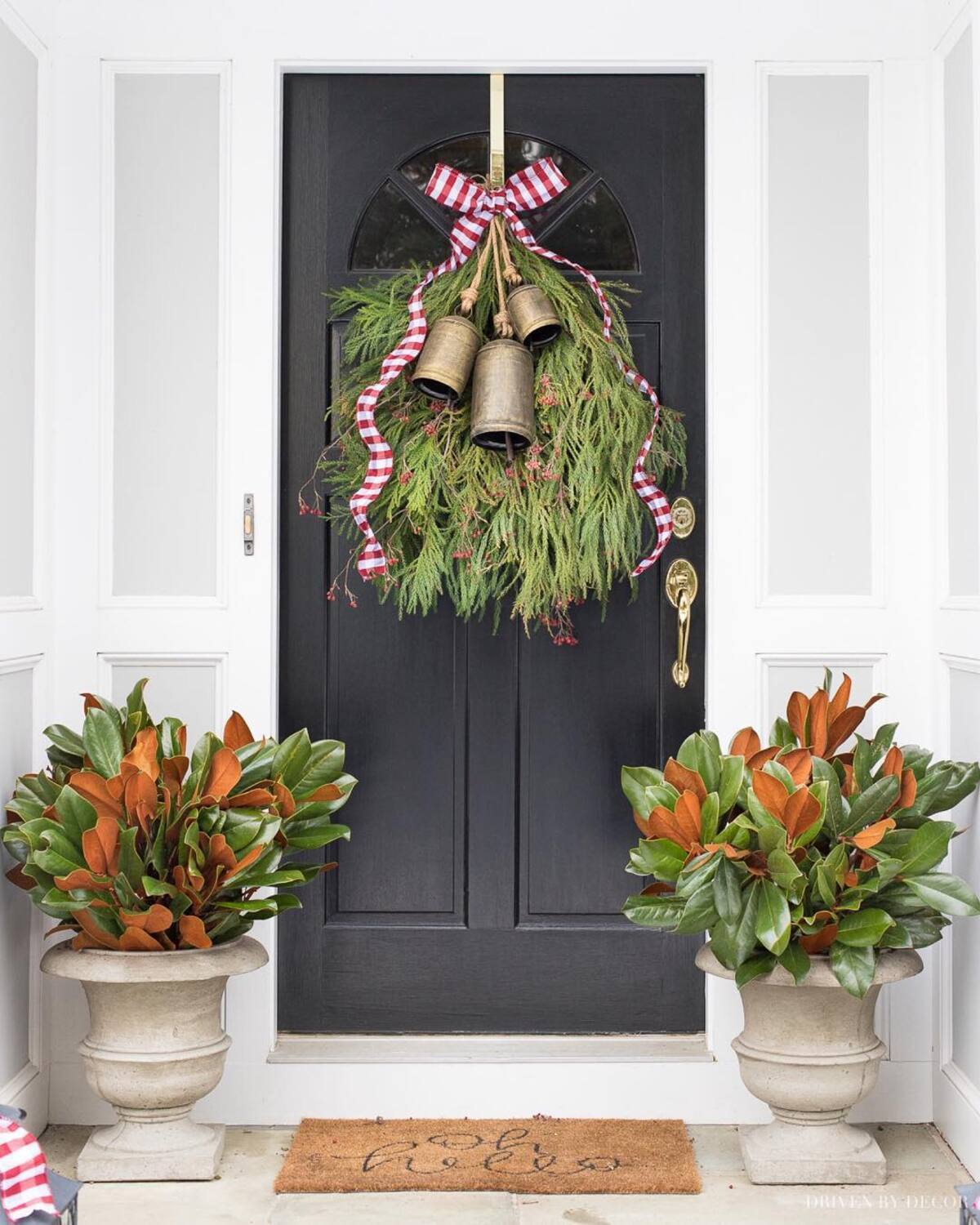 christmas door decorations for a festive welcome 5