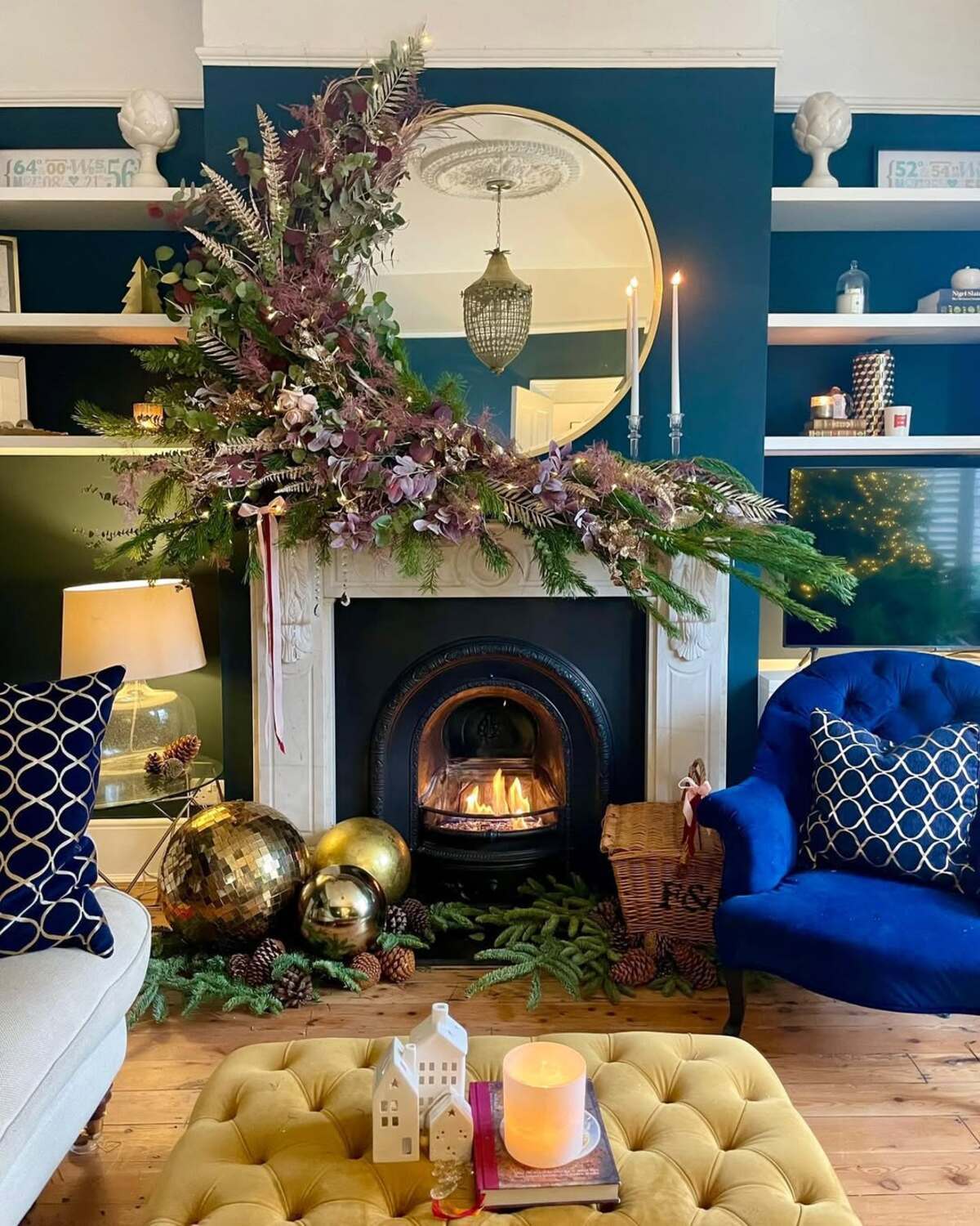 christmas mantle decor ideas 12