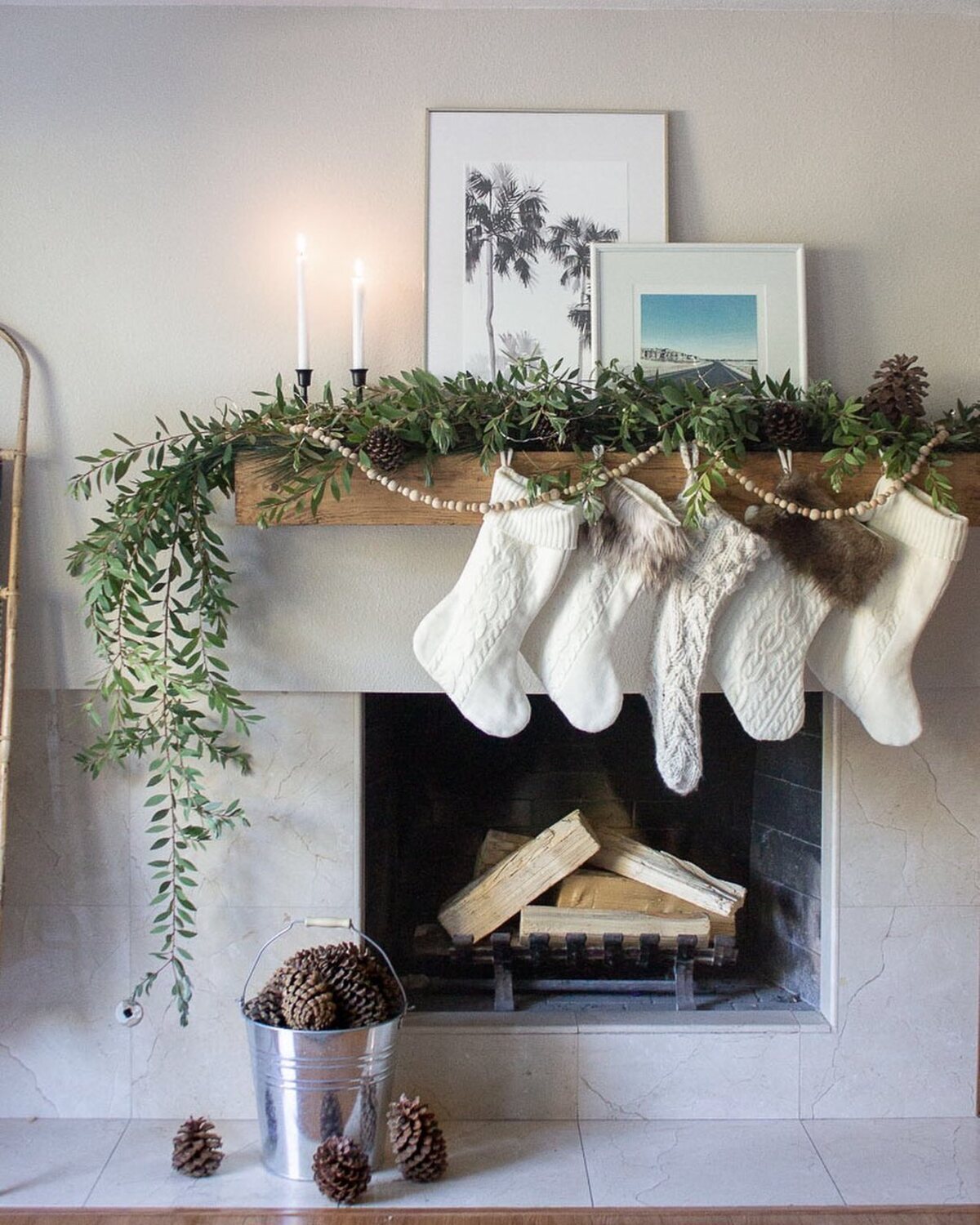 christmas mantle decor ideas 14