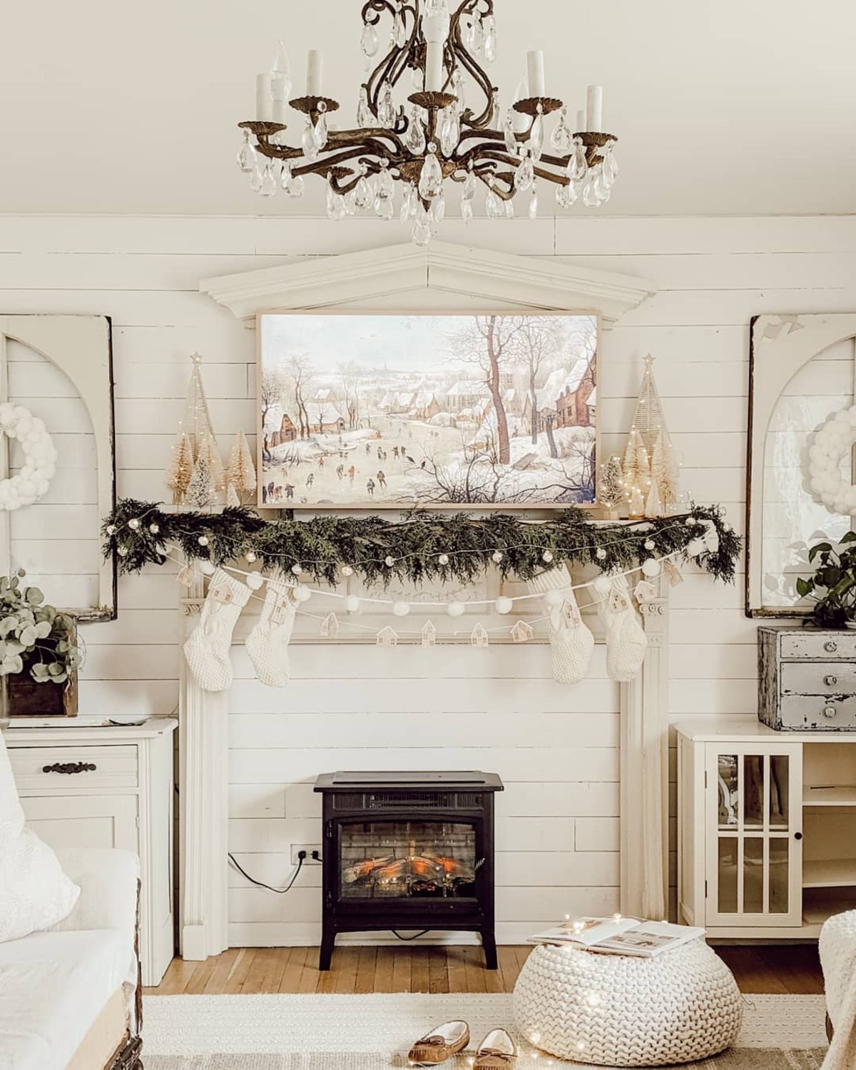 christmas mantle decor ideas 16