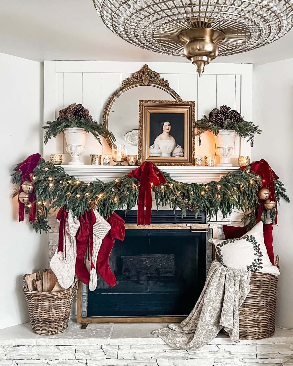 christmas mantle decor ideas 18
