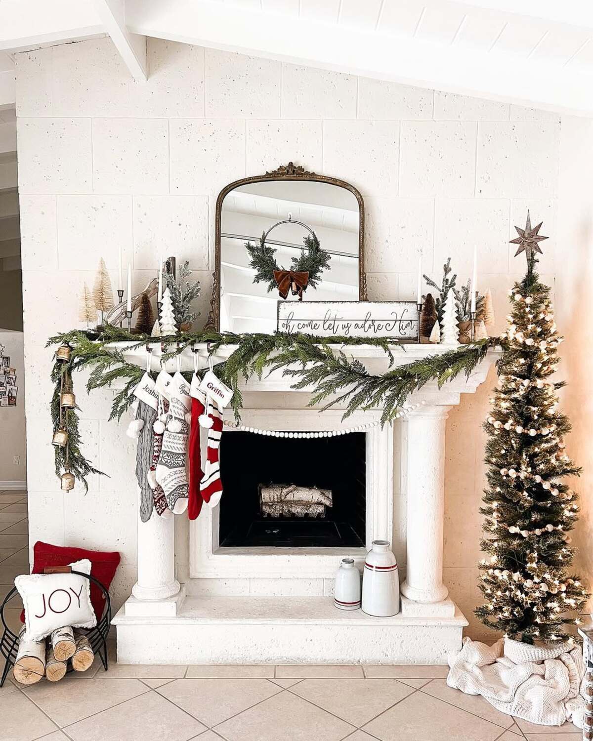 christmas mantle decor ideas 20