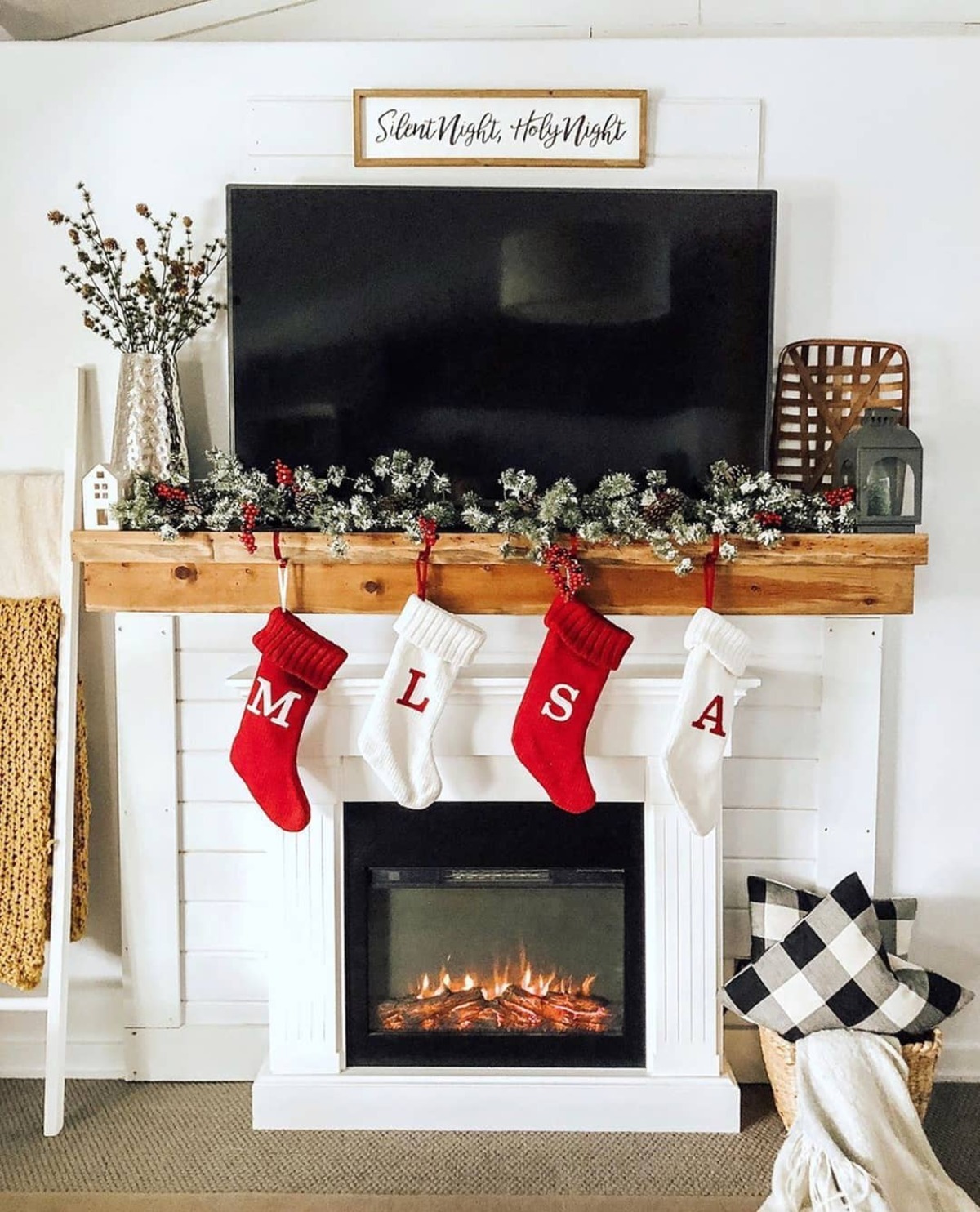 christmas mantle decor ideas 7