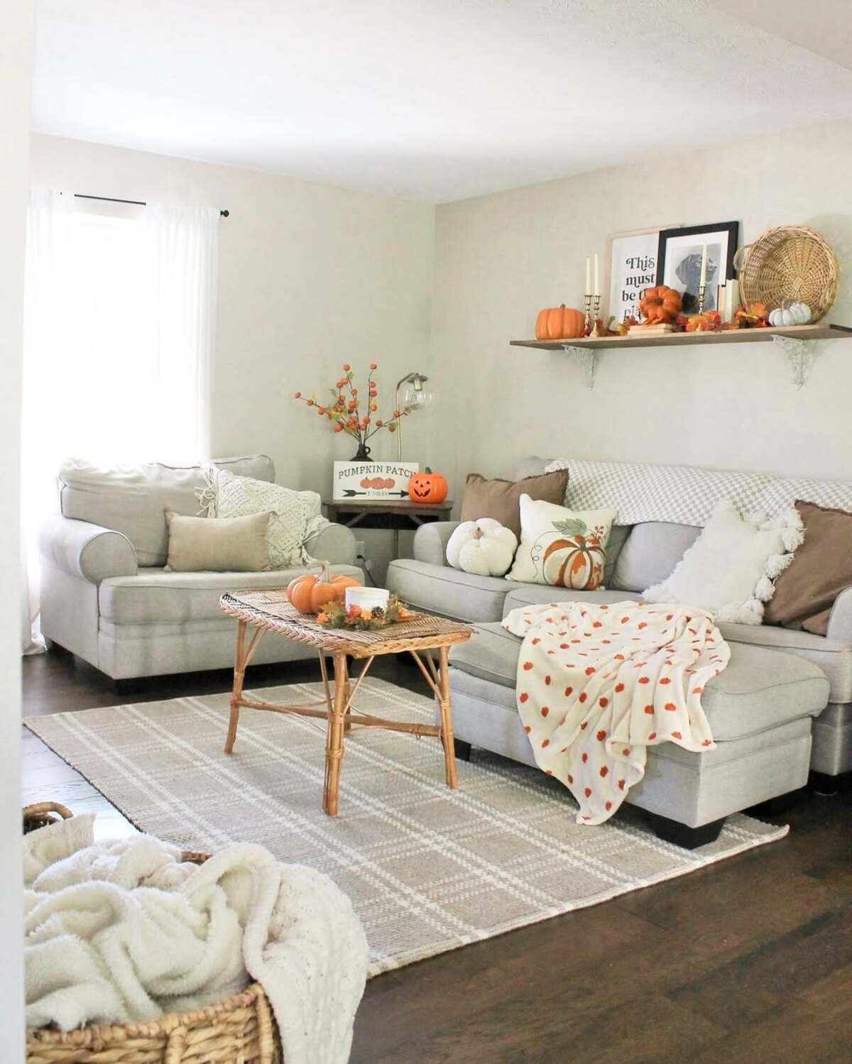 cozy fall home ideas to create the perfect autumn vibe 12