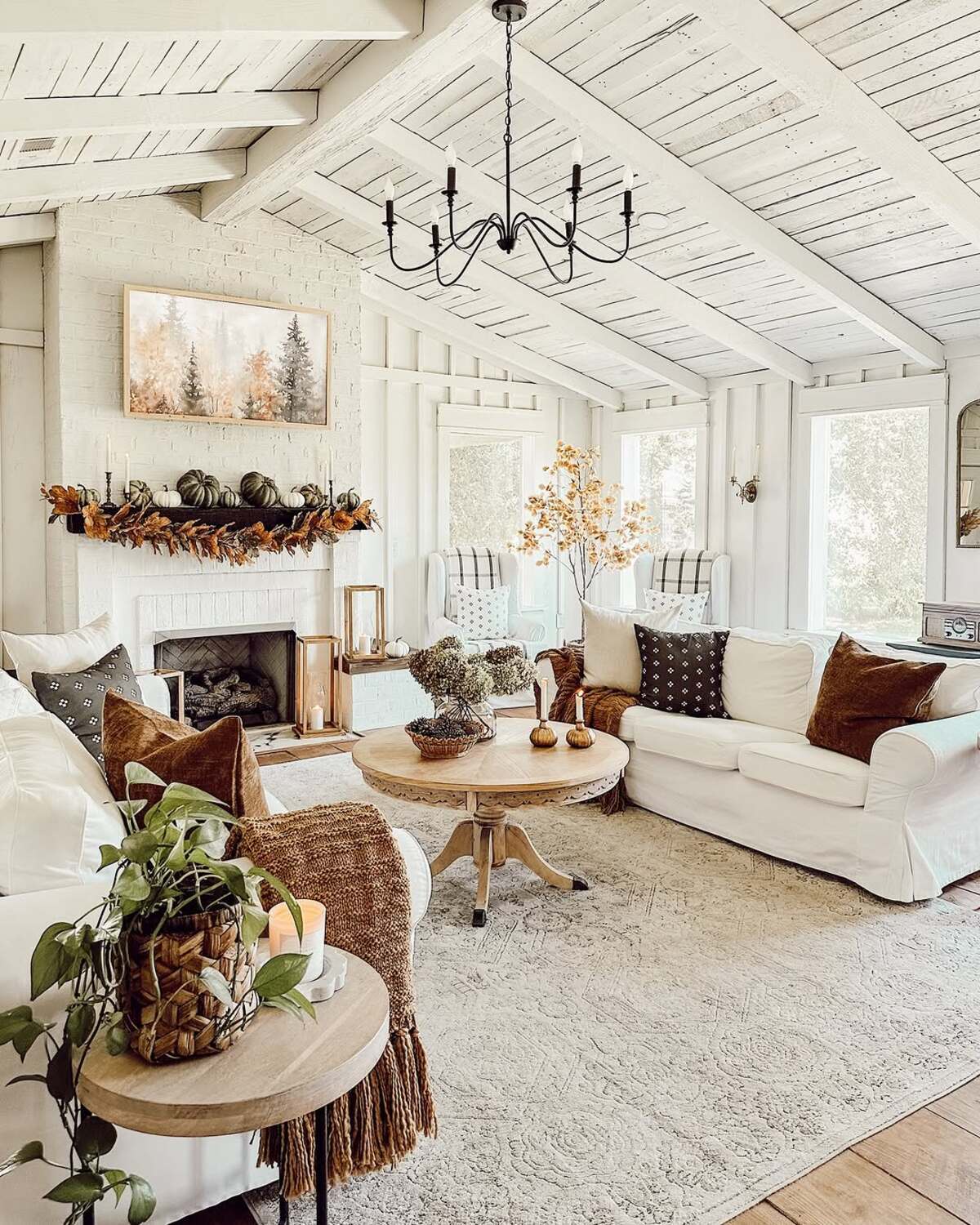 cozy fall home ideas to create the perfect autumn vibe 23
