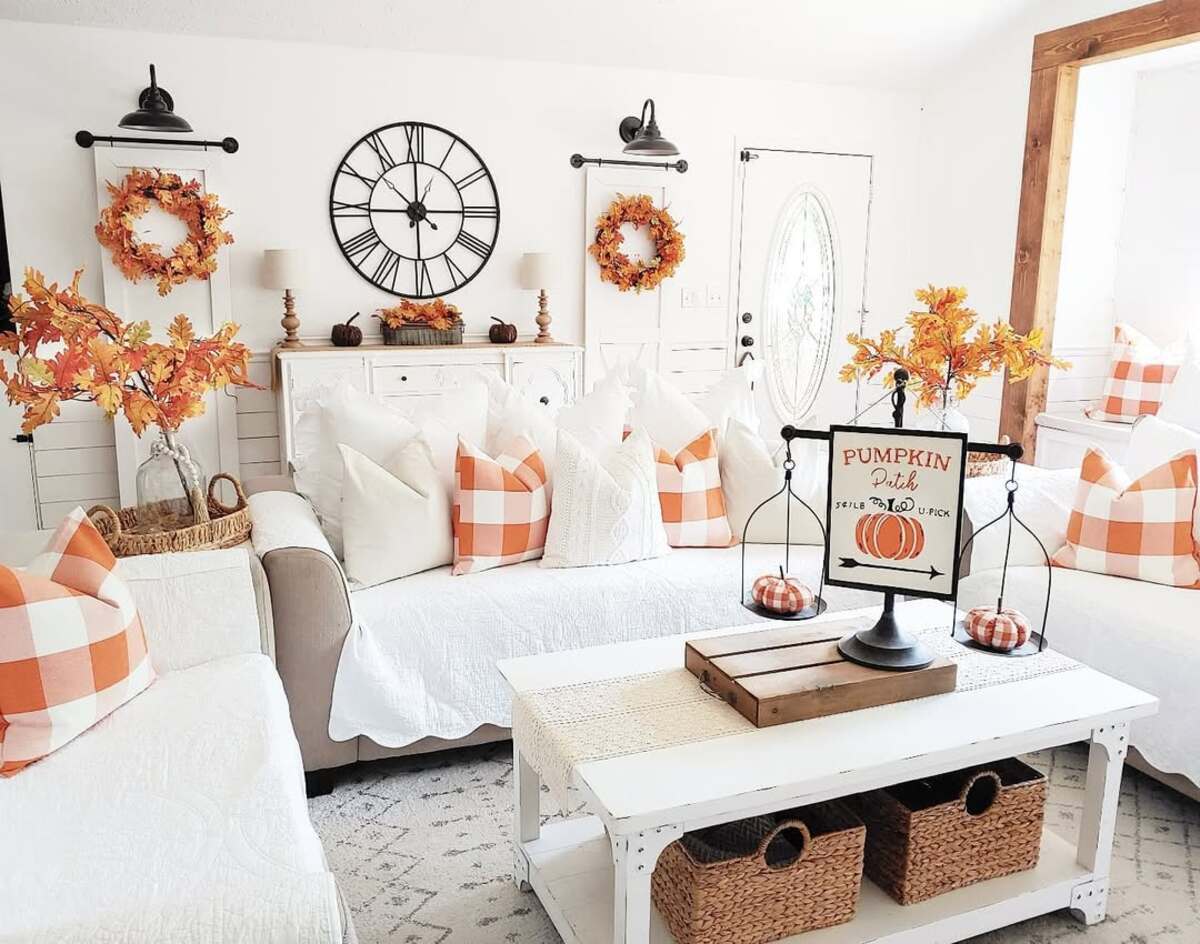 cozy fall home ideas to create the perfect autumn vibe 27