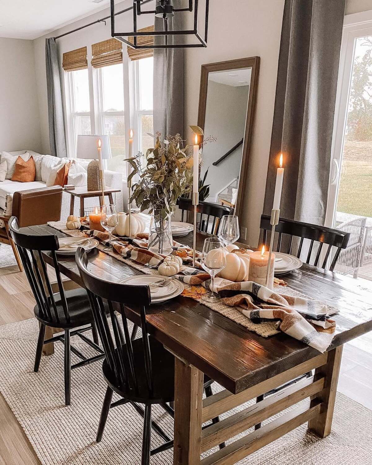 cozy farmhouse fall dining table decor 17