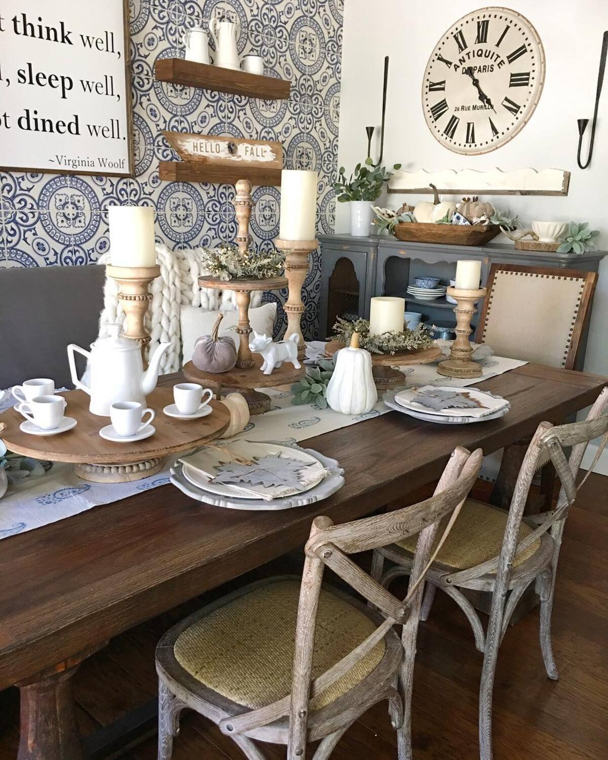 cozy farmhouse fall dining table decor 26