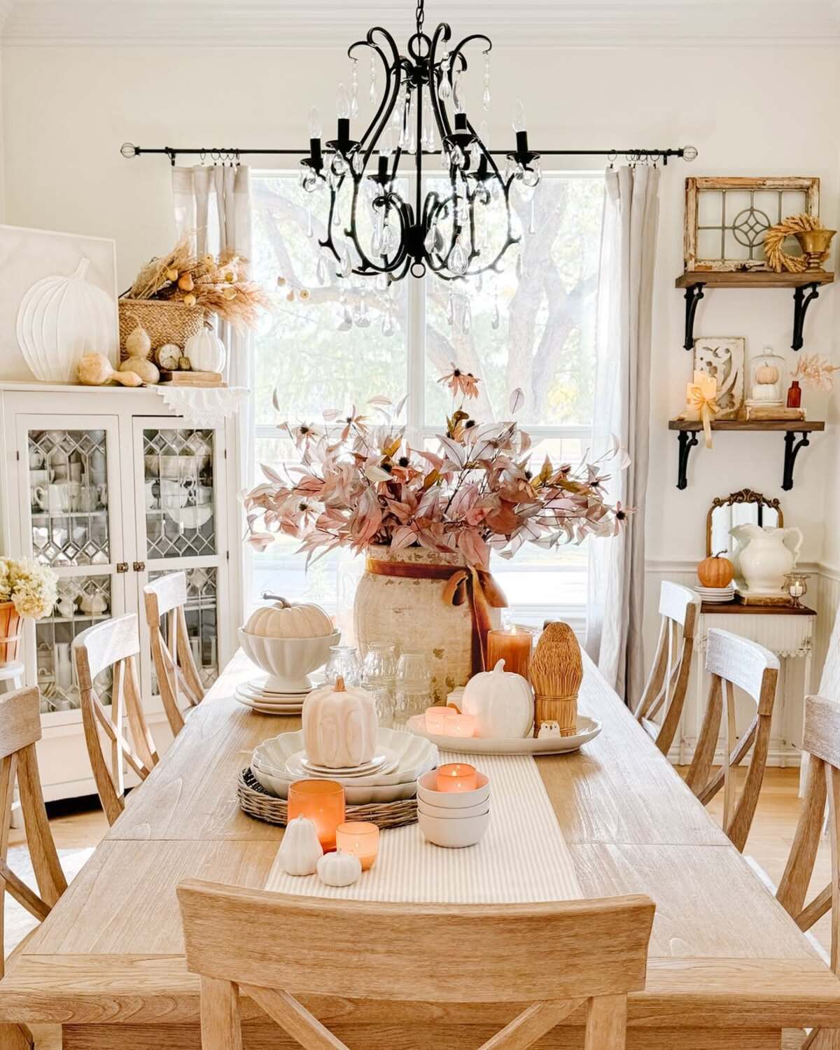 cozy farmhouse fall dining table decor 7