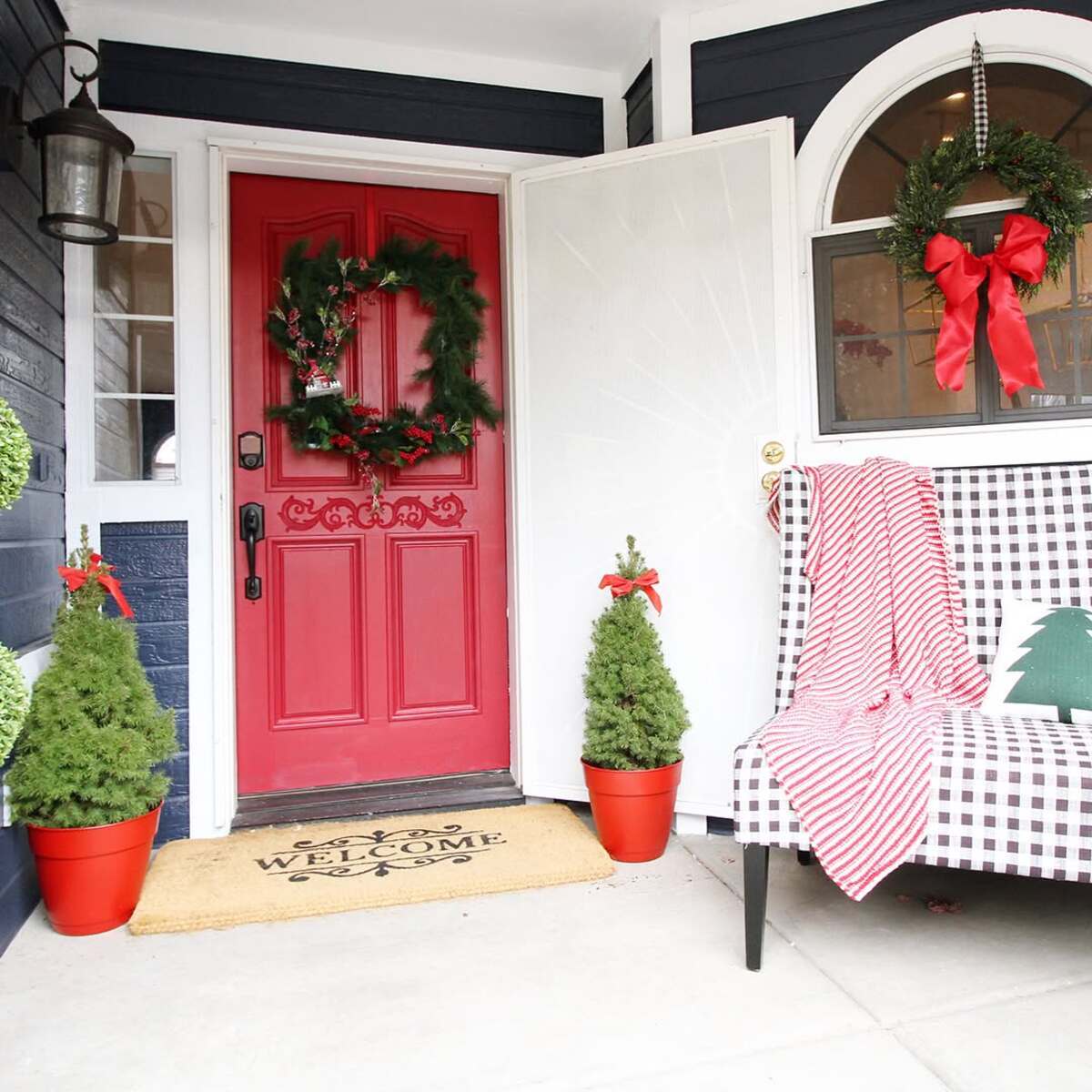 easy christmas front porch decor ideas 5