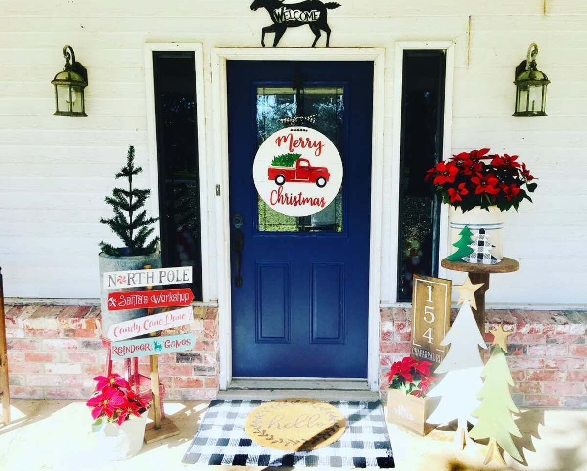 easy christmas front porch decor ideas 8