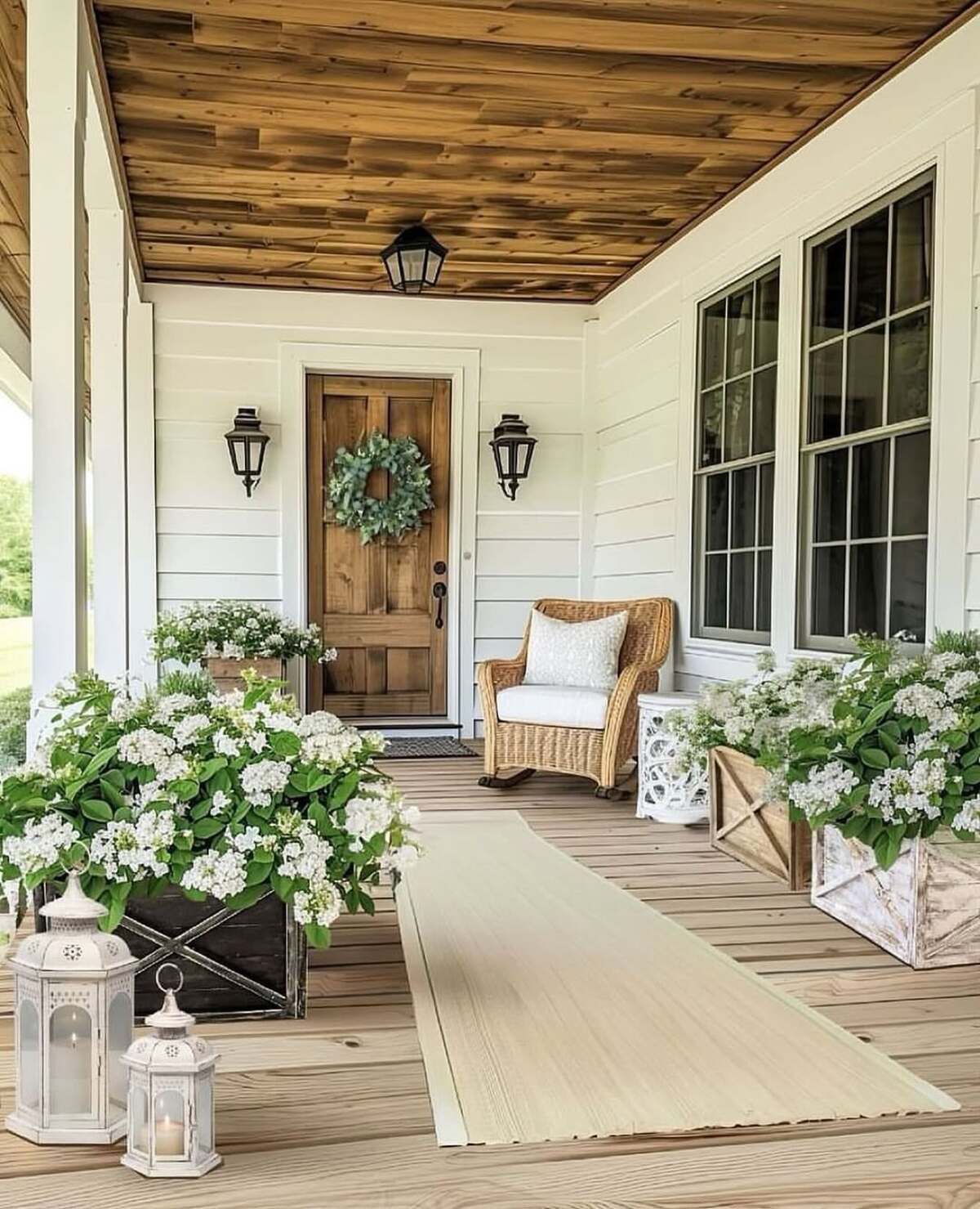 farmhouse christmas front porch decor ideas 1