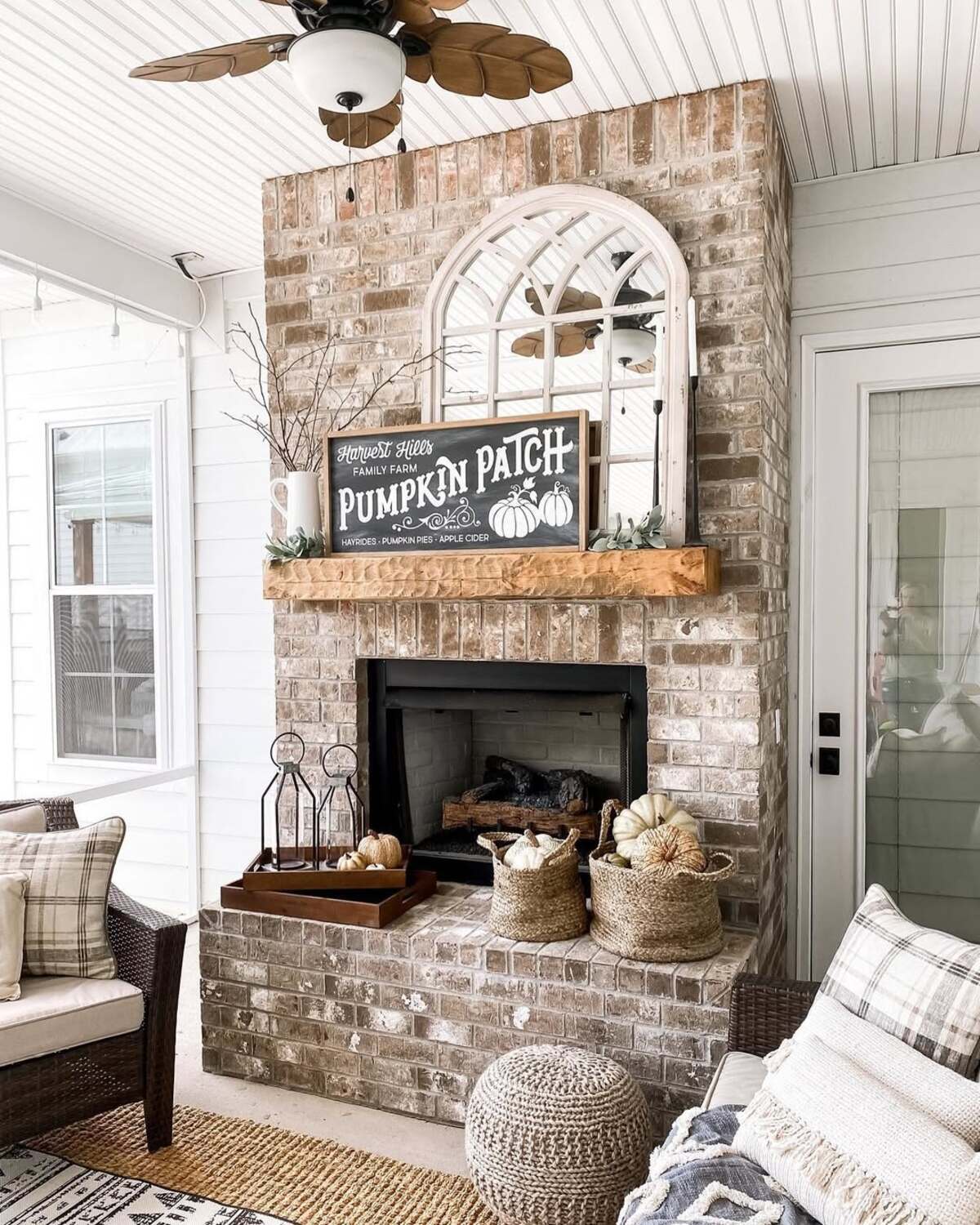 rustic fall mantle decor ideas for fireplace 11