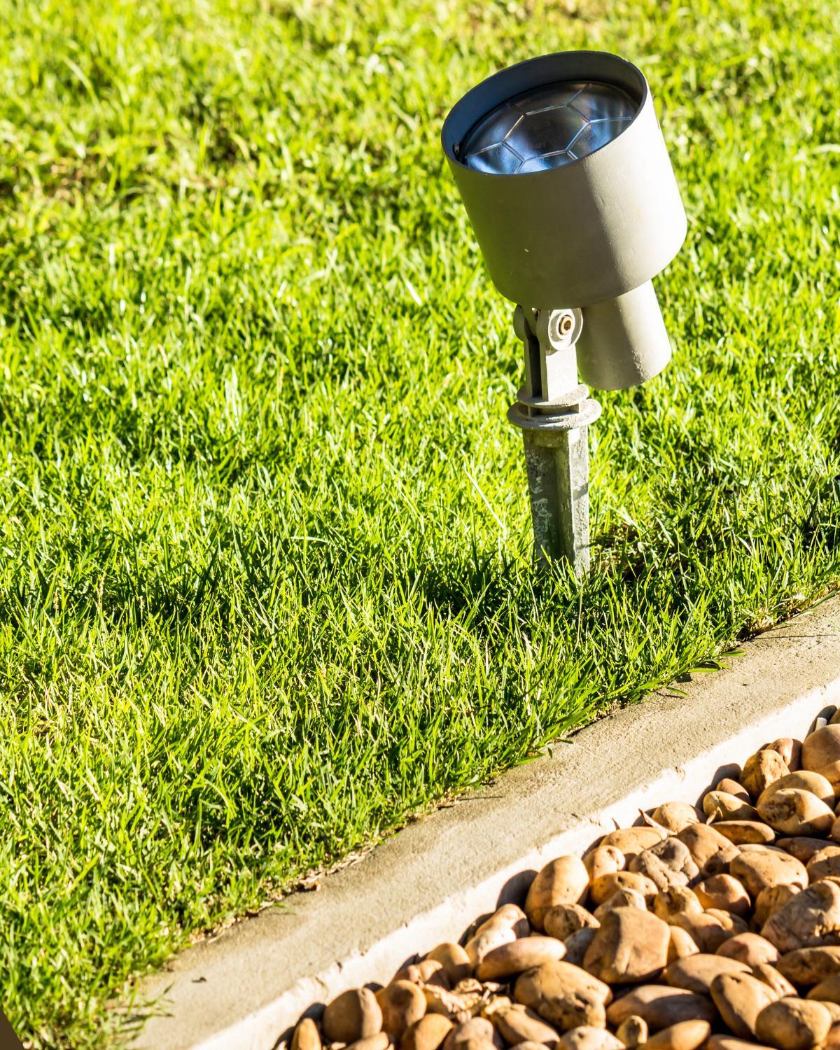 affordable garden lighting tricks 13