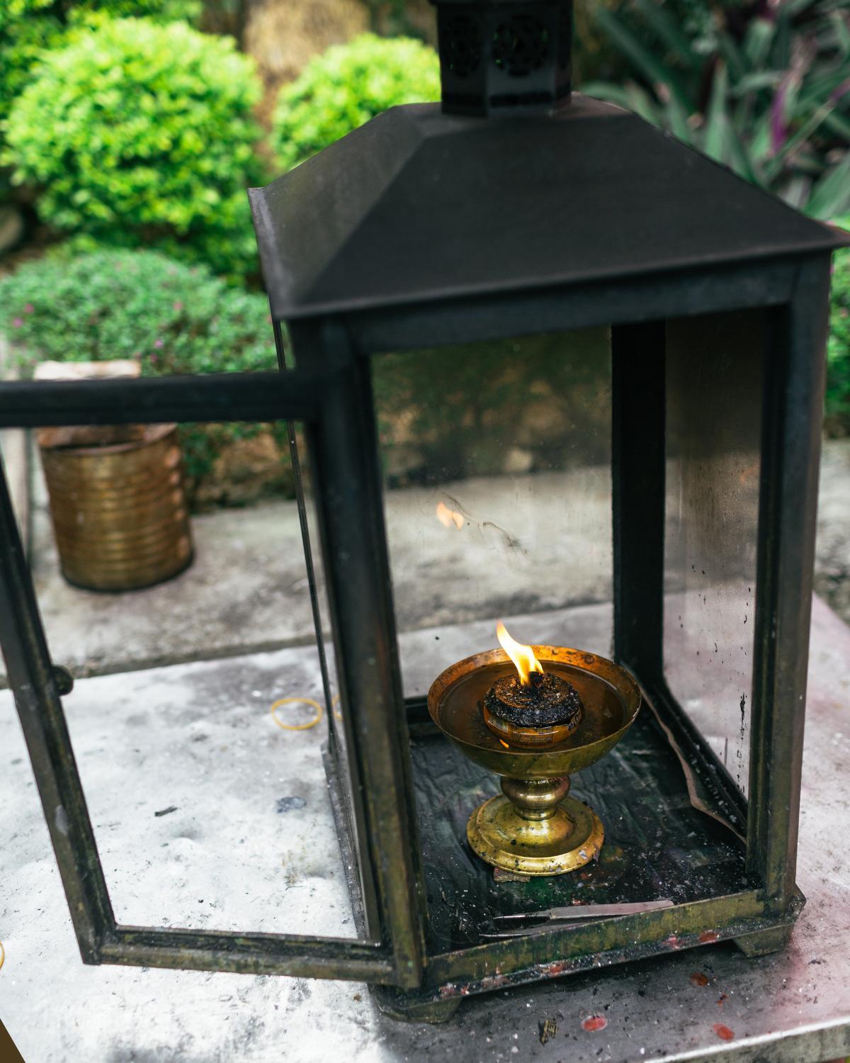 affordable garden lighting tricks 16