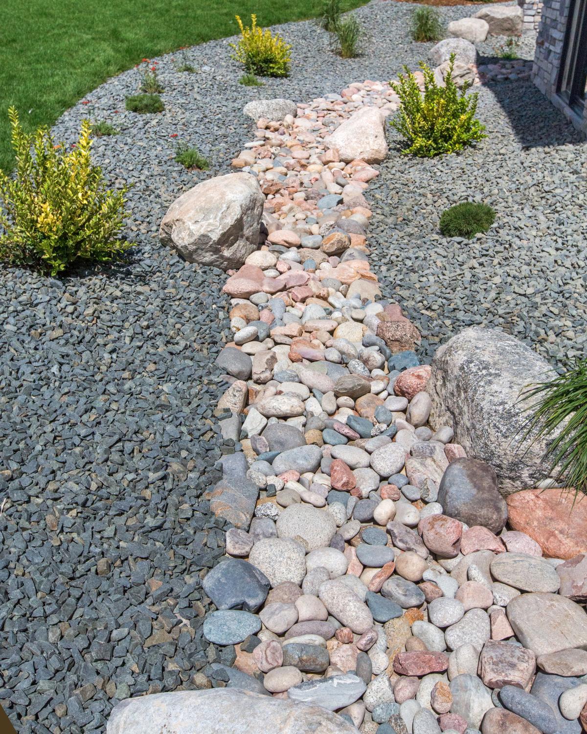 cheap rock landscaping ideas 01
