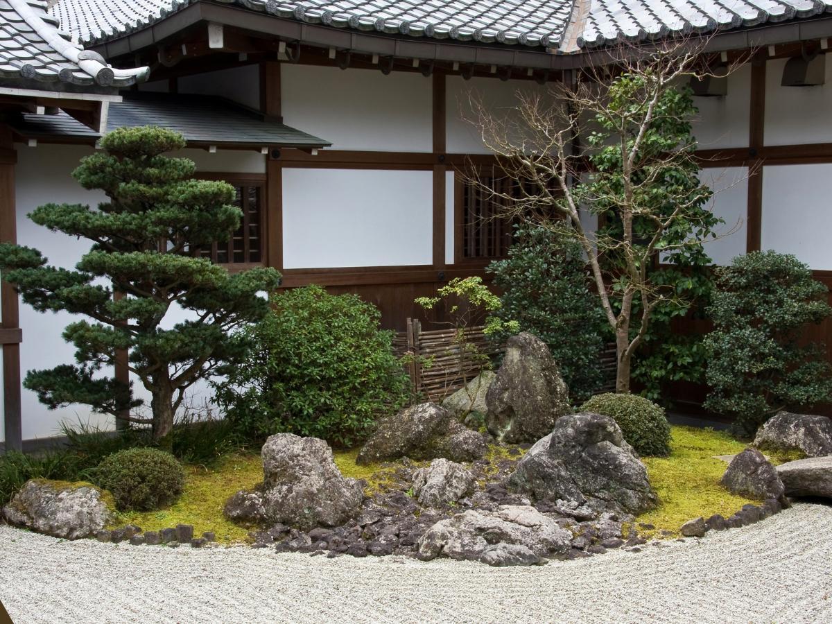 cheap rock landscaping ideas 08