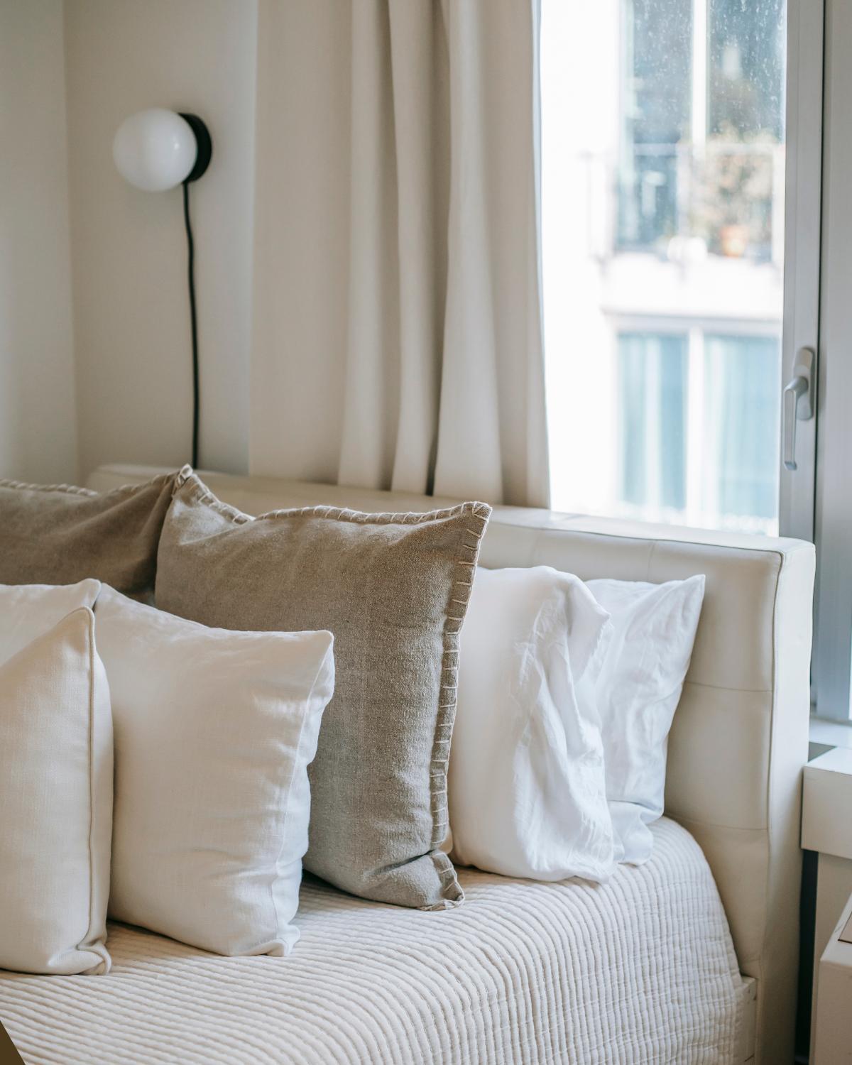 easy bedroom styling tricks 24