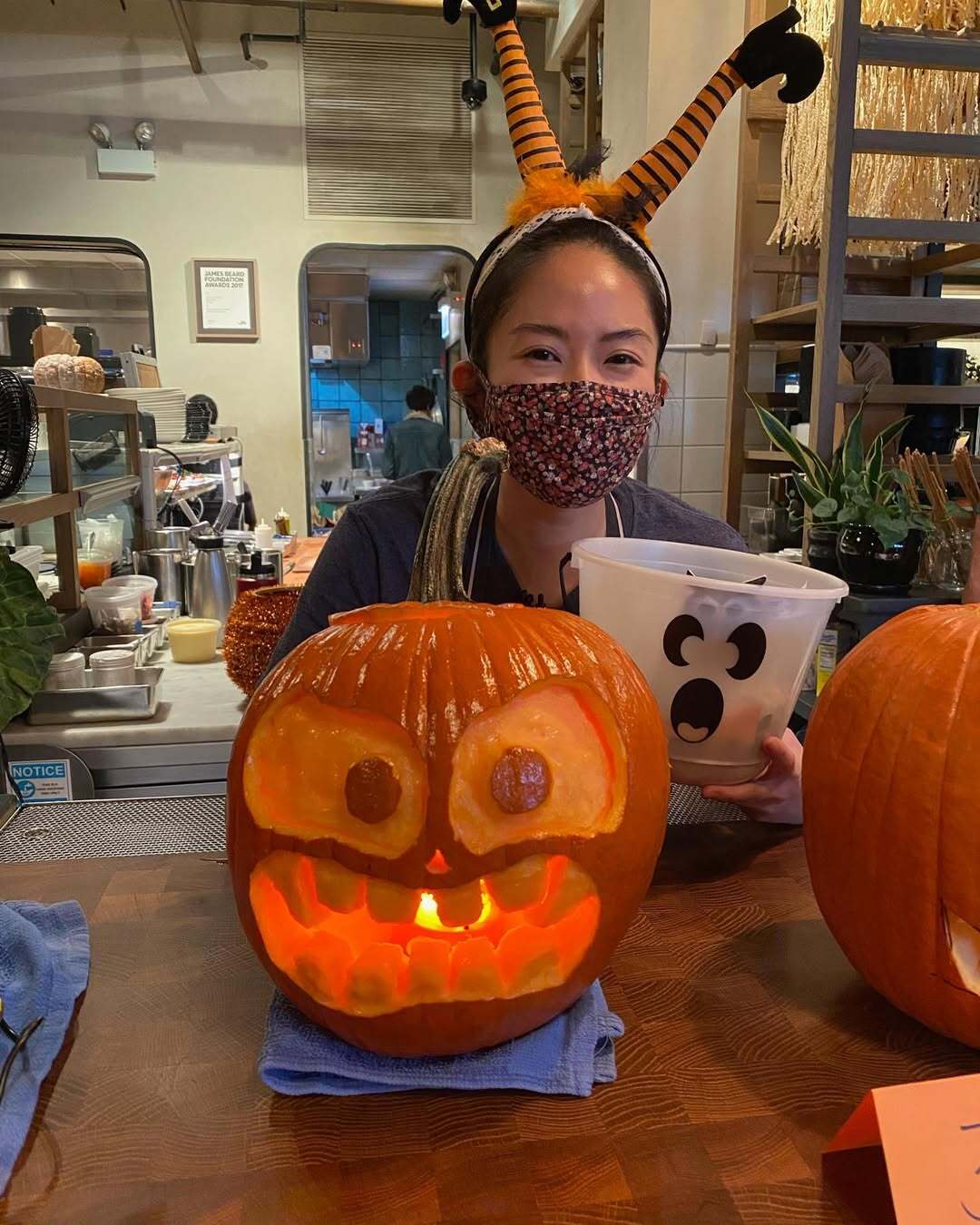 cute pumpkin carving 1