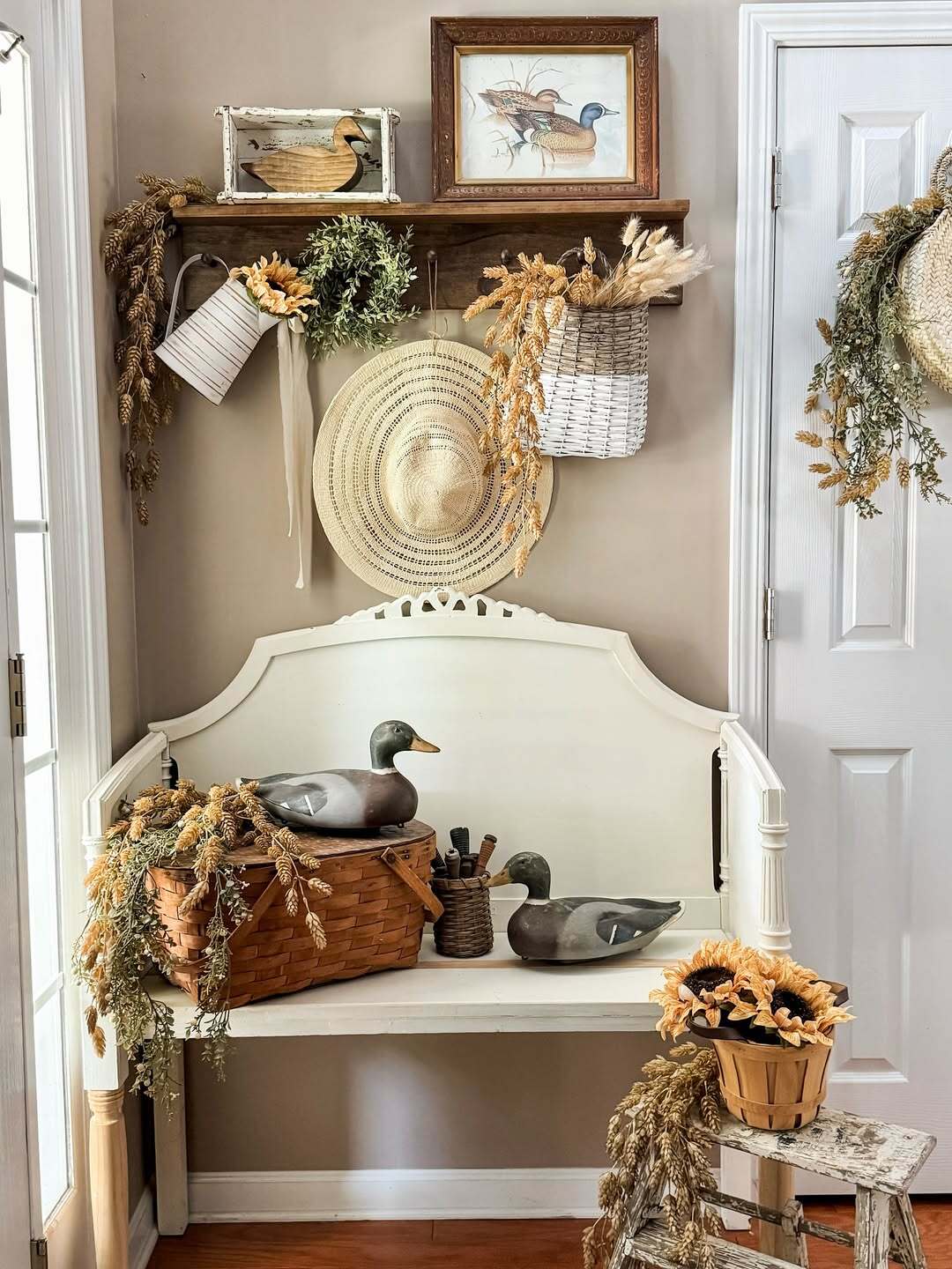 fall entryway decor 2