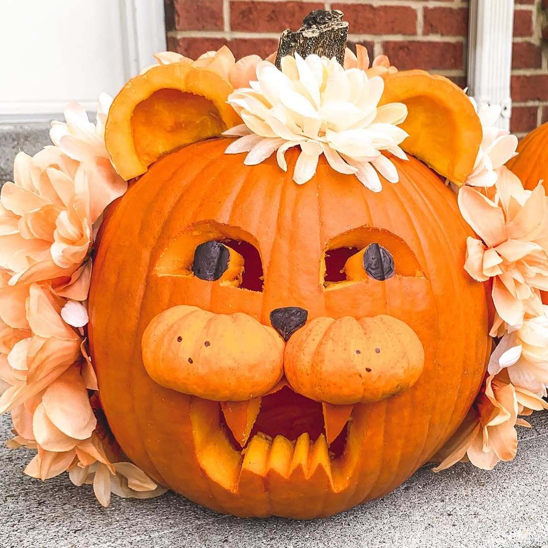 girly pumpkin carving 1