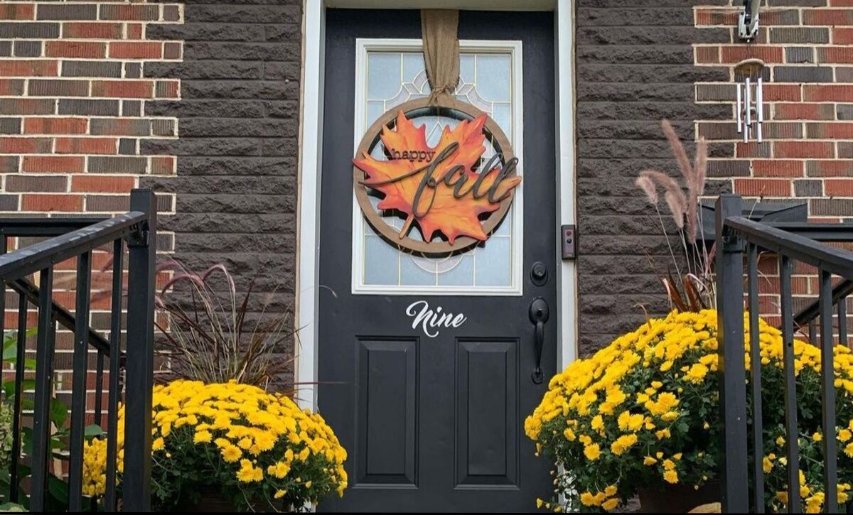 best fall door signs